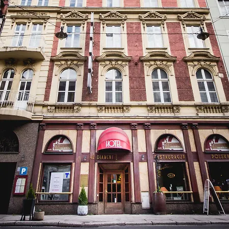 Diament Economy ホテル