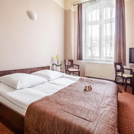 Hotel Diament Economy 3*