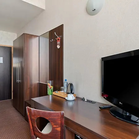 Hotel Diament Economy