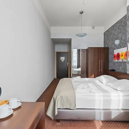 ホテル Diament Economy グリヴィツェ