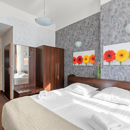 Diament Economy ホテル 3*