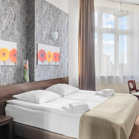 ホテル Diament Economy グリヴィツェ