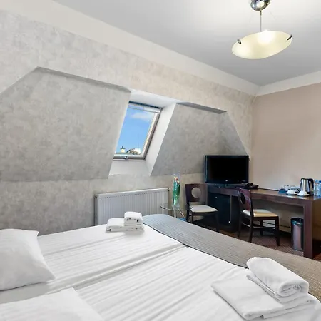 Hotel Diament Economy