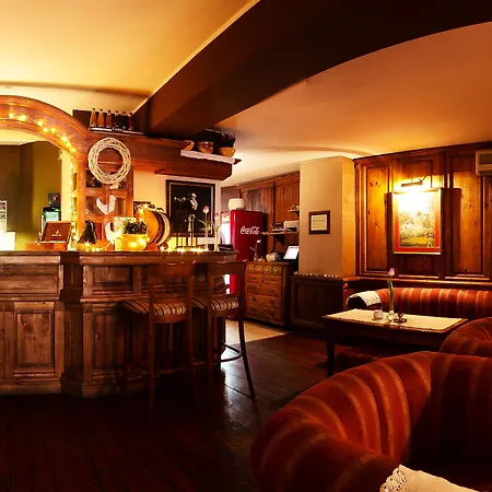 ホテル Diament Economy グリヴィツェ