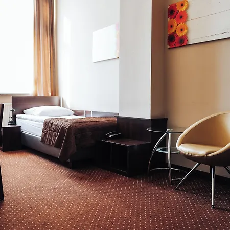 Hotel Diament Economy