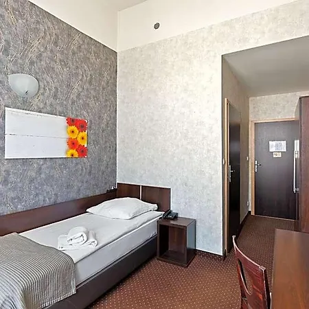 Hotel Diament Economy