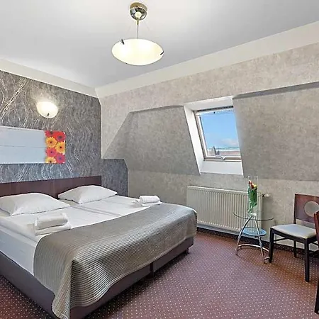 Hotel Diament Economy 3*