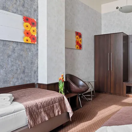 Diament Economy 3* Ґлівіце