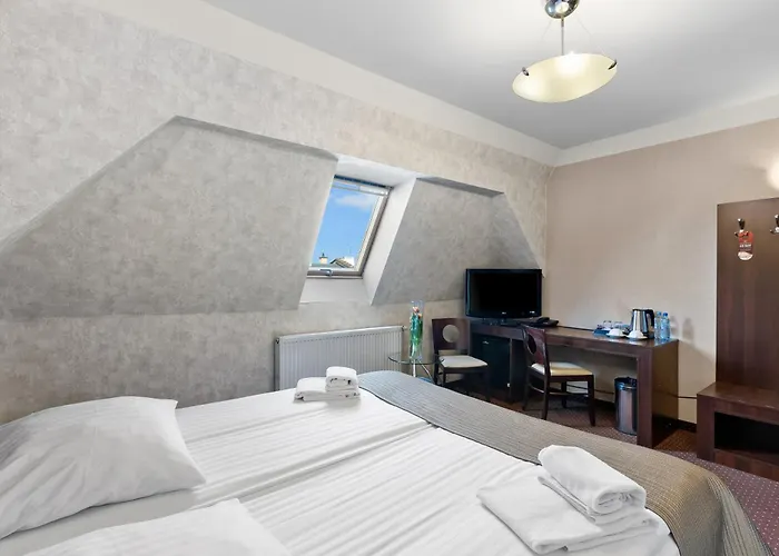 Hotel Diament Economy