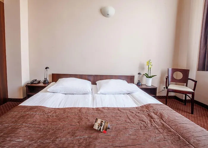 Diament Economy Hotel Hlivice